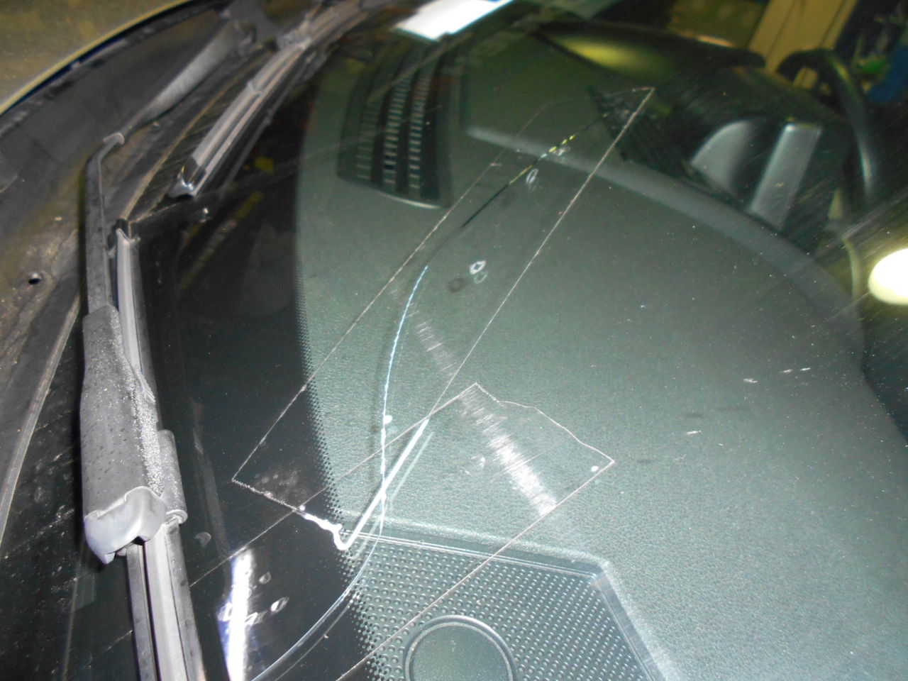 フロントガラス交換 デュアリス Shaftのブログ 春日井市 タイヤ交換 名古屋市 サス交換 持ち込み 豊山町 愛知県 小牧市 尾張旭市 サスペンション交換 一宮市 愛知県