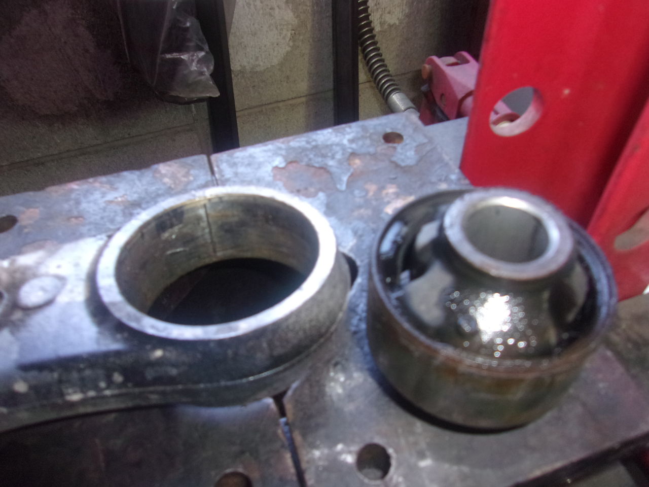 レガシィ ロアアームブッシュ交換 Bp5 トリプルエフェクト 強化 Shaftのブログ 春日井市 タイヤ交換 名古屋市 サス交換 持ち込み 豊山町 愛知県 小牧市 尾張旭市 サスペンション交換 一宮市 愛知県