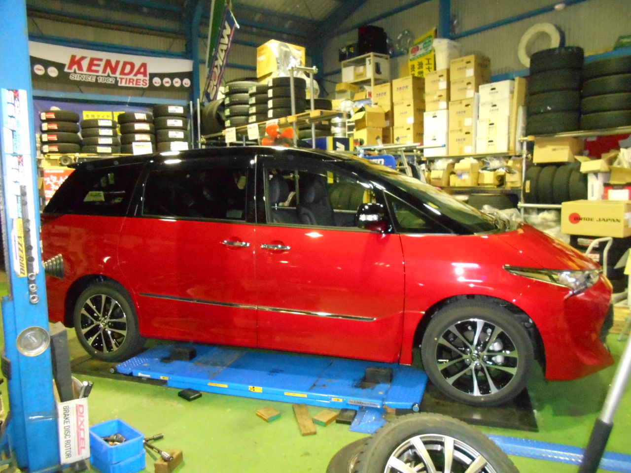 新型 エスティマ スタッドレスタイヤ アルミホイールセット Shaftのブログ 春日井市 タイヤ交換 名古屋市 サス交換 持ち込み 豊山町 愛知県 小牧市 尾張旭市 サスペンション交換 一宮市 愛知県