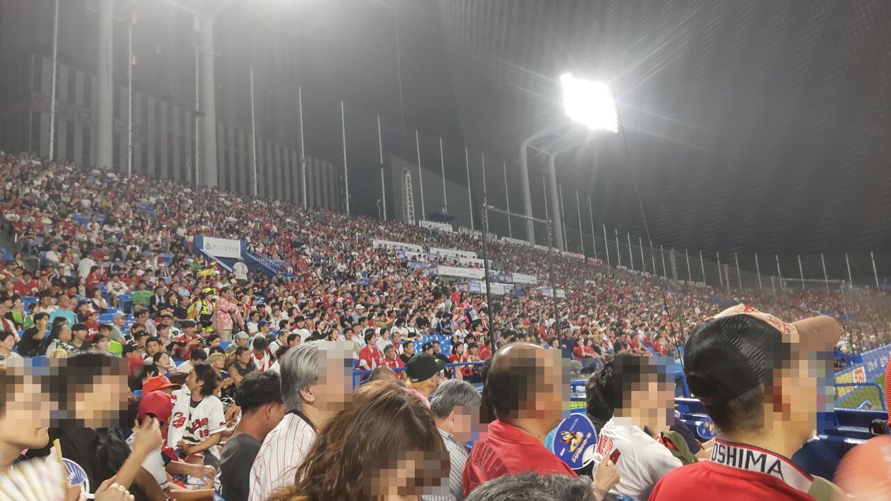 7/8(土) ヤクルト-広島 ネット裏 SS指定 貴賓席前 通路側 ペア