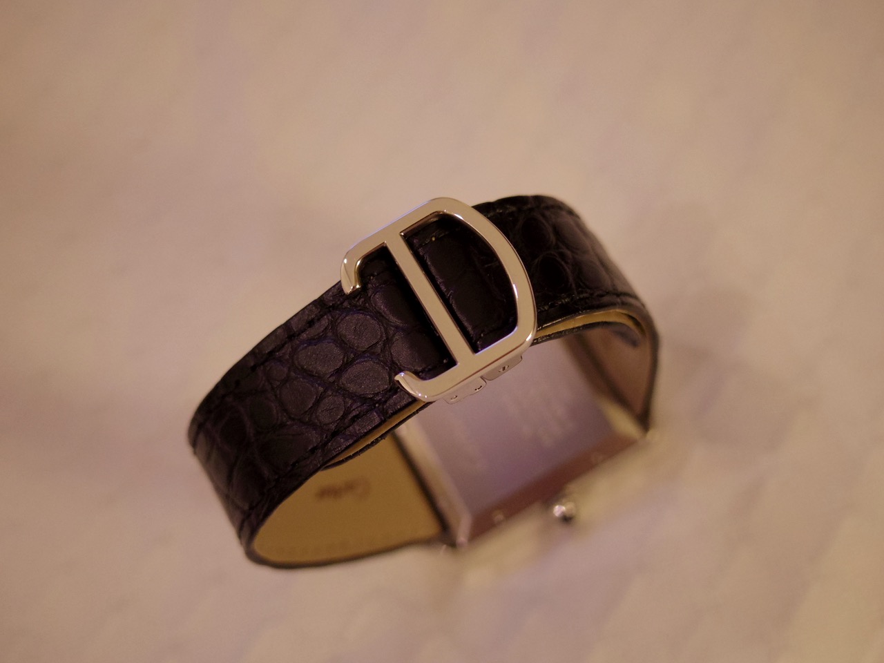 成田カルティエ免税店で時計購入 会社員の海外１人旅