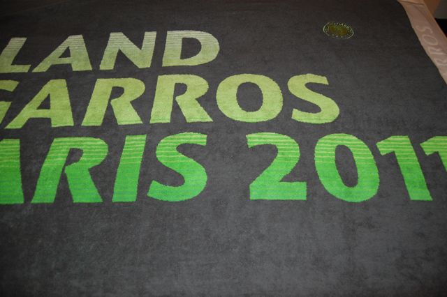 ローランギャロスのオフィシャルグッズ : 会社員の海外1人旅