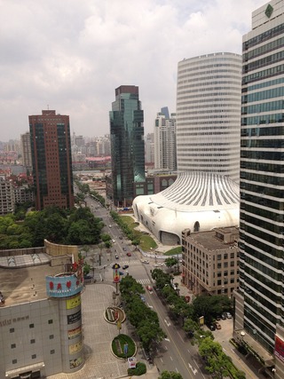 東京羽田空港国際線発、上海・虹橋行きの日本航空「JL081」便