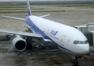上海浦東空港発成田行き全日空922便