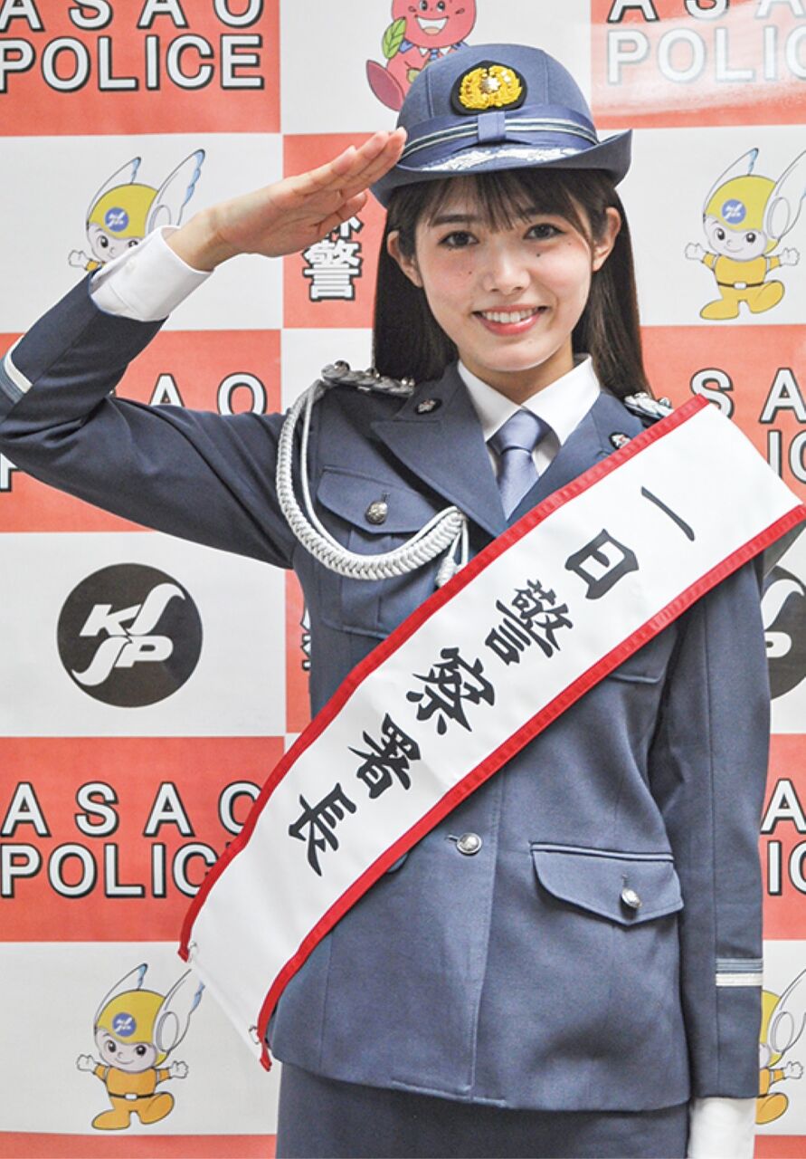 【セント】谷尻萌 満開の桜にシースルーミニワンピで脇チラショットを公開！「春らしく爽やか」「衣装とサクラ最高に素敵」【めざまし　めざど　土曜日やんなぁ？】