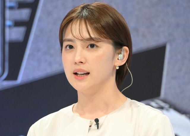 【フジ】宮司愛海 メガネ姿で愛猫の２歳の誕生日を祝福「顔似てきてないスか！？」の声【イット】
