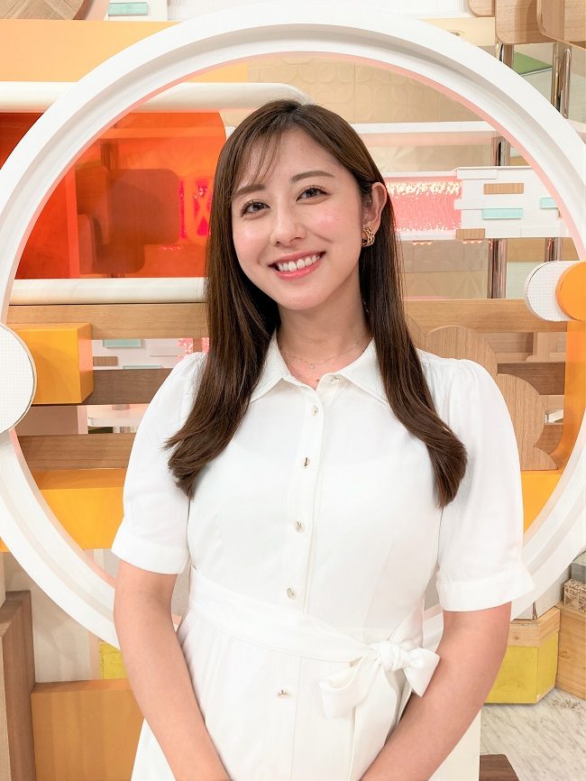 【テレ朝】斎藤ちはる オフショルで美デコルテ輝く「色っぽい」「破壊力すごい」と反響【グッド！モーニング】