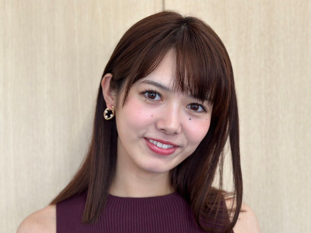 【セント】 「足長っ！」谷尻萌アナ、美脚すらり！ミニスカコーデが「神スタイル」「お人形さんみたい」と反響【めざまし めざど 土曜日やんなぁ？】