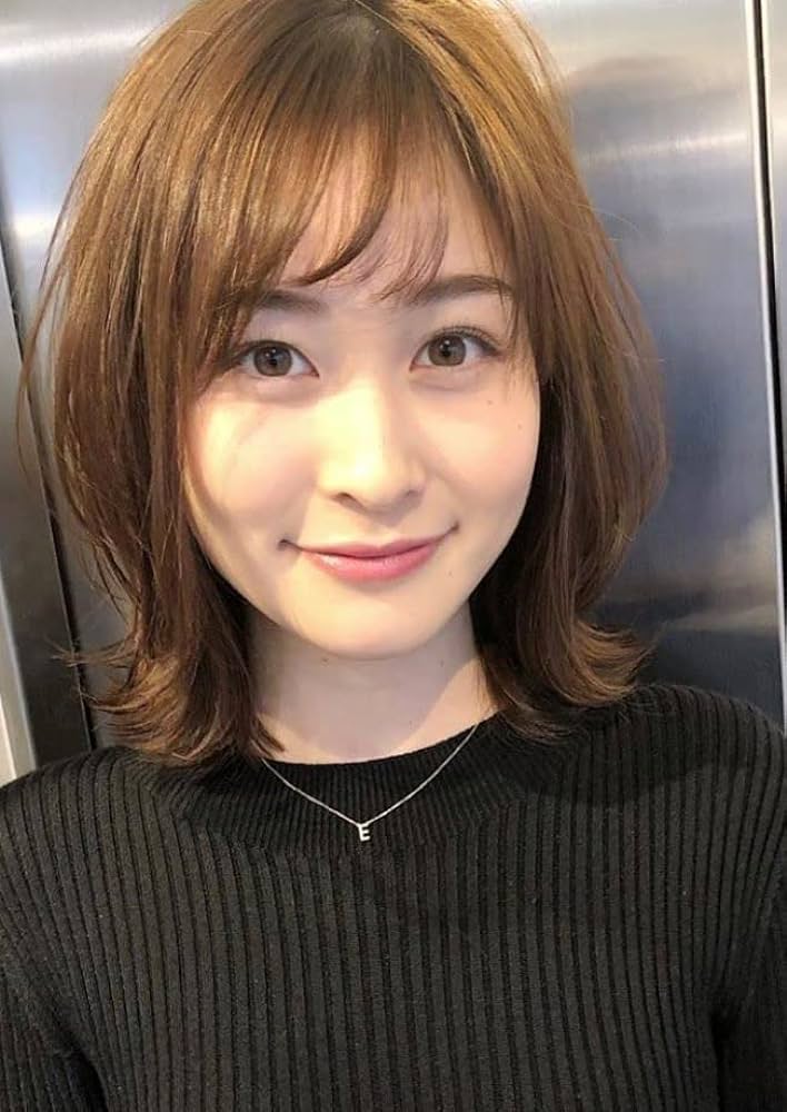 【日テレ】岩田絵里奈  佐藤梨那アナとの美女ショット公開 【世界まる見え・カズレーザーと学ぶ・沸騰ワード】