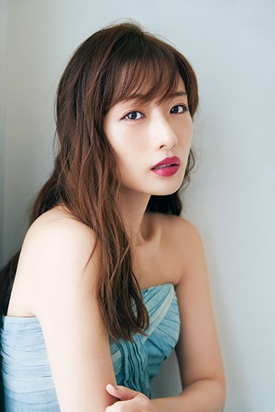 画像 石原さとみ 初ショートヘア ３０センチ以上バッサリ 事務所公式インスタに投稿 女子アナチャンネル