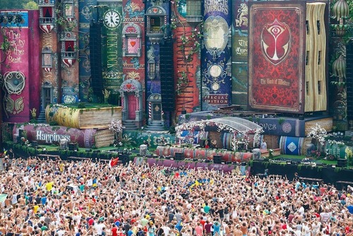 tomorrowland_2012_01