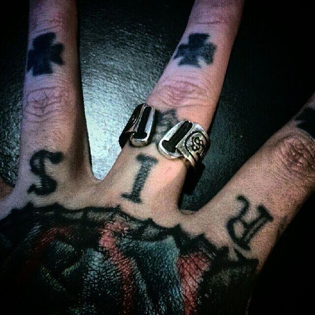 ハートのクイーンとドクロの涙 写楽 Sharaku