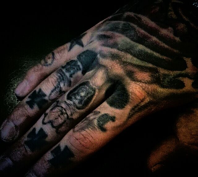 ハートのクイーンとドクロの涙 写楽 Sharaku