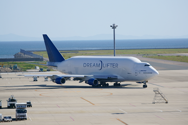 DREAM LIFTER@CENTRAIR