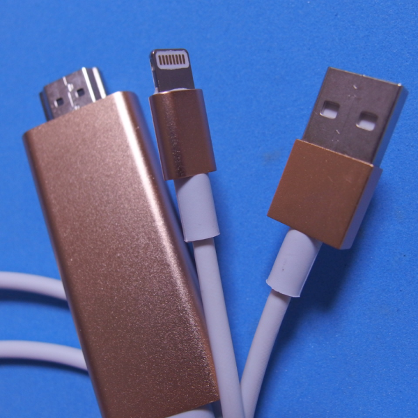 Lightning��HDMI�Ѵ������֥�_002