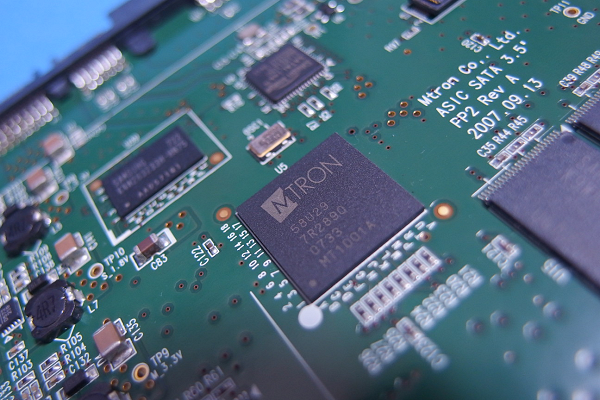 MTRON_MSD-SATA3035_011