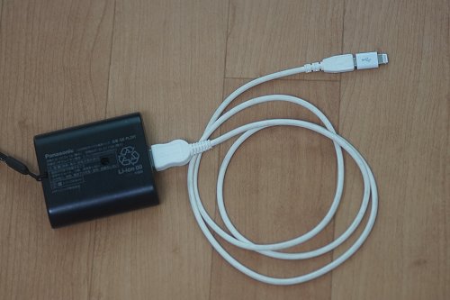 モバイルバッテリー(QE-PL201)