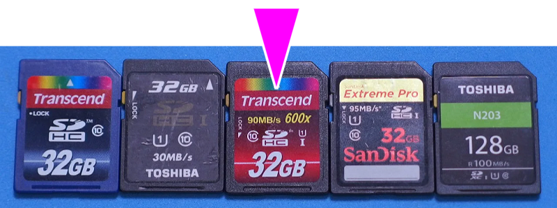 Transcend(黒-赤) 32GB