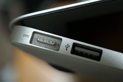 MagSafe(1)とUSB2.0