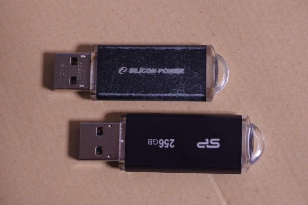 SP256GBUF3B02V1K_004