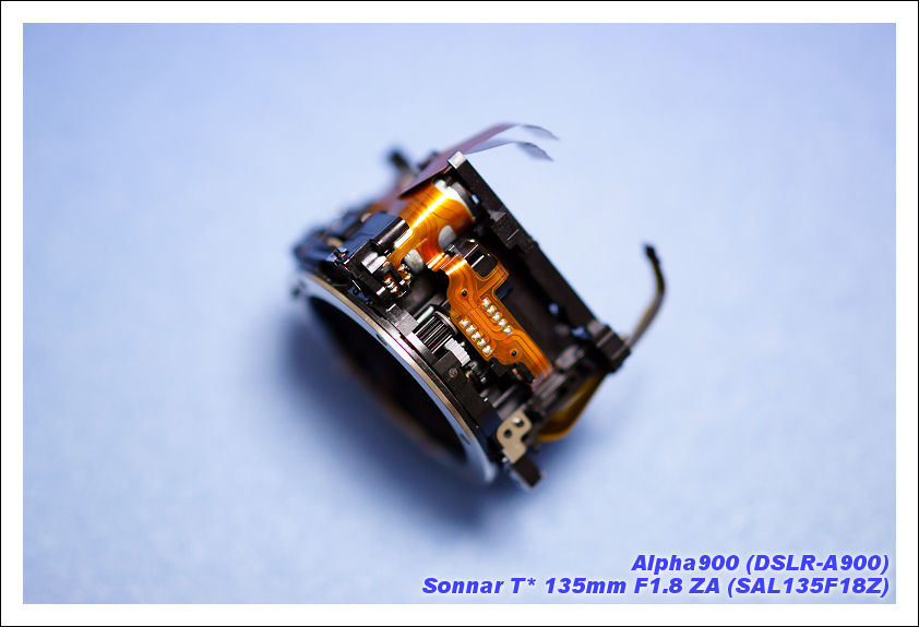 α57(SLT-A57) ミラーボックス部分