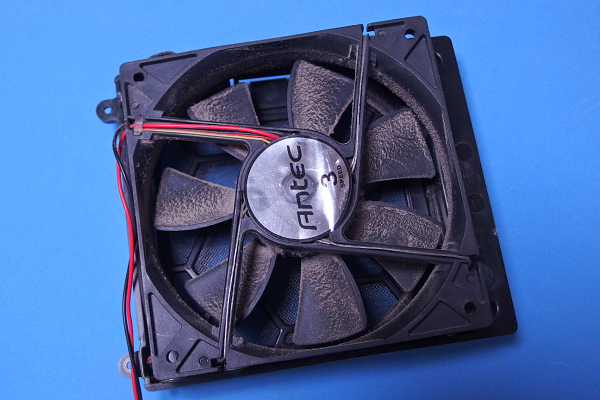 ファンの一斉掃除_006