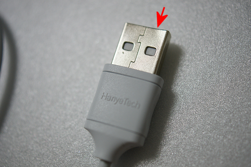 USB端子が凹んでいるwwwww