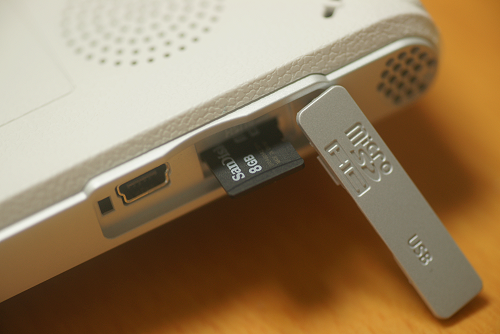 8GBのマイクロSDHCカード