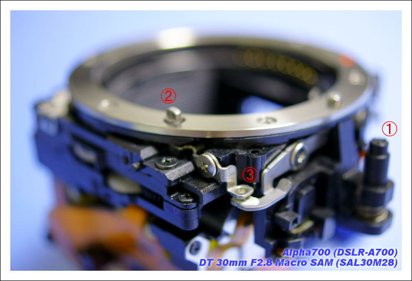 α57(SLT-A57) ミラーボックス部分