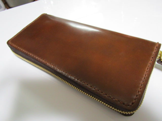 購入価格42800円　レザークラフト一革　ナチュラルコードバン二つ折り財布