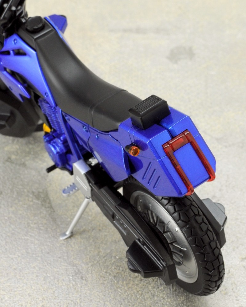 仮面ライダーガタック専用マシン「S.H.Figuarts ガタック 仮面ライダーガタック専用マシン「S.H.Figuarts ガタック