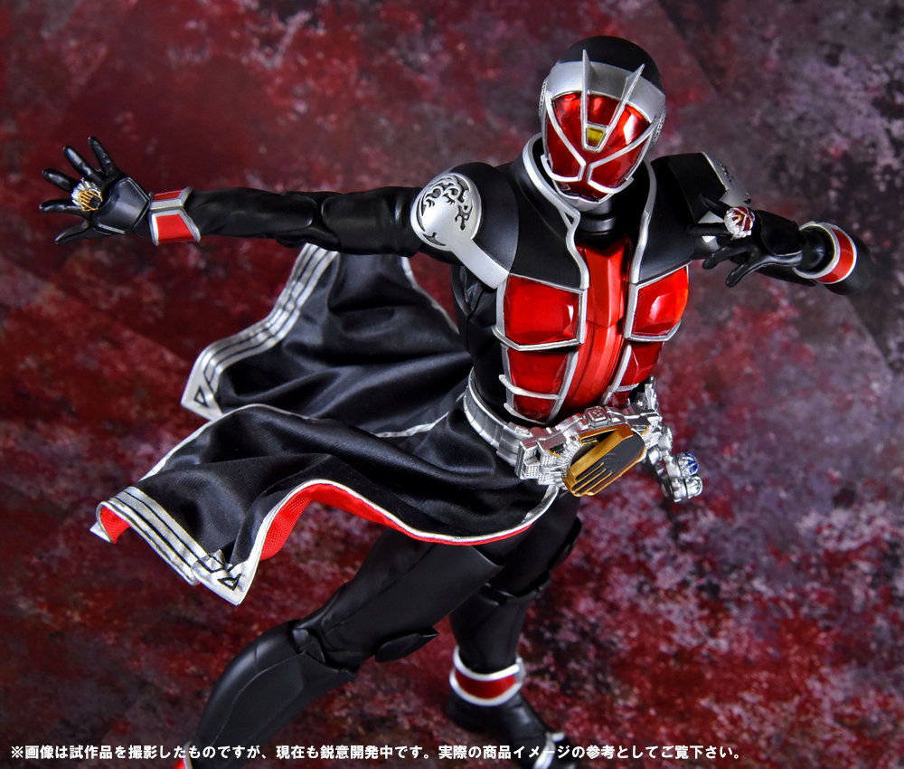 S.H.Figuarts 真骨彫製法 仮面ライダー ウィザード フレイムドラゴン+