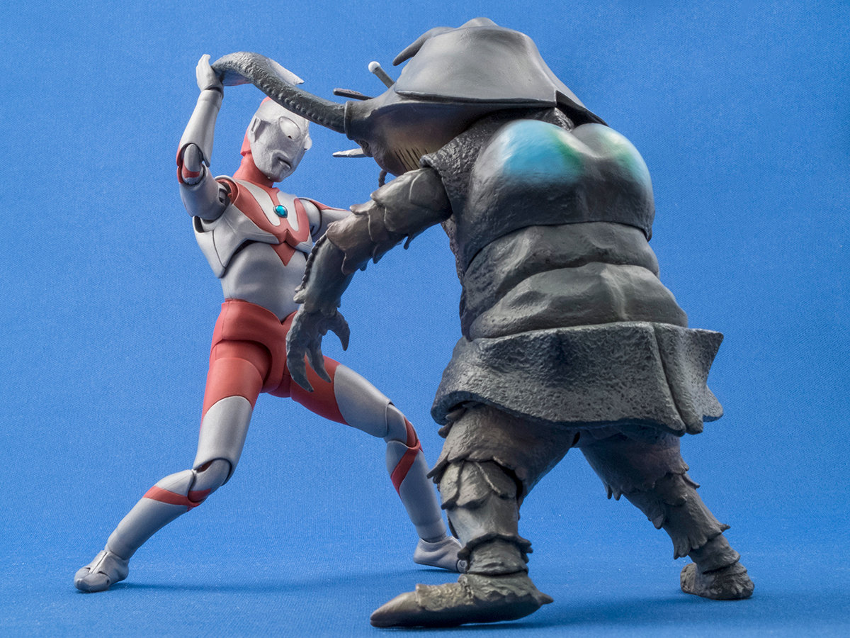 強敵!「S.H.Figuarts アントラー」撮りおろしレビュー 強敵!「S.H.Figuarts アントラー」撮りおろしレビュー