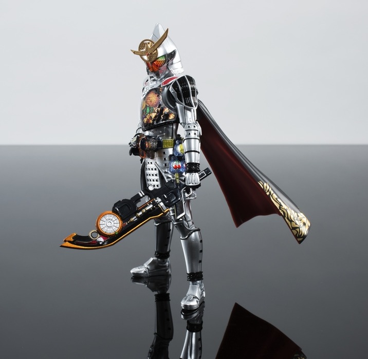 S.H.Figuarts 仮面ライダー鎧武 極アームズ