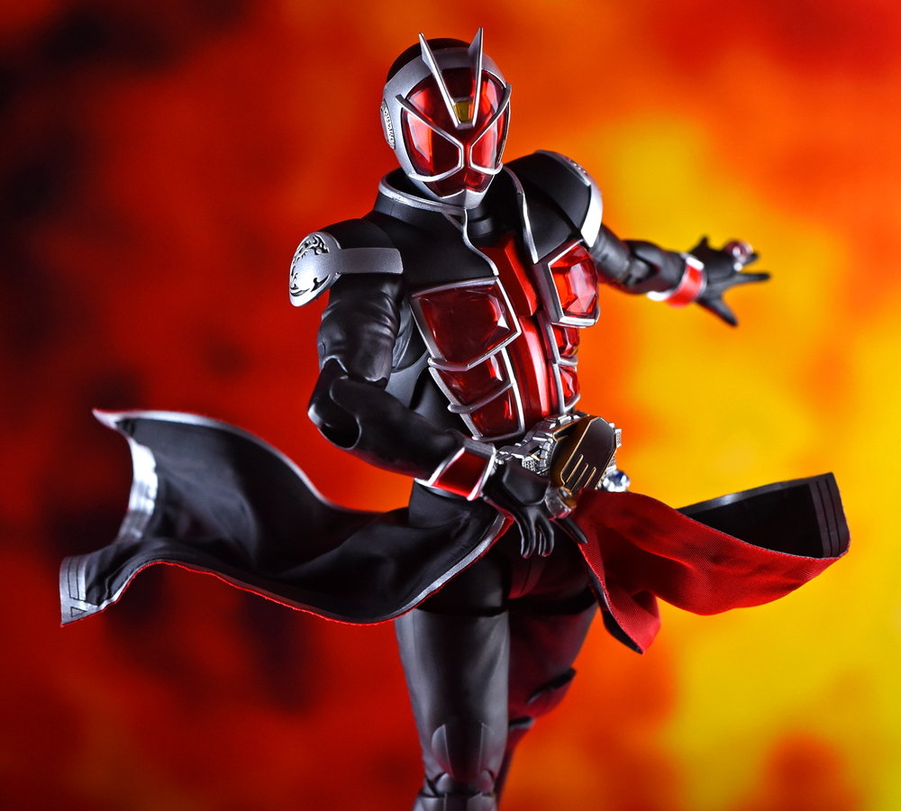 仮面ライダーウィザード　フレイムスタイル　S.H.Figuarts