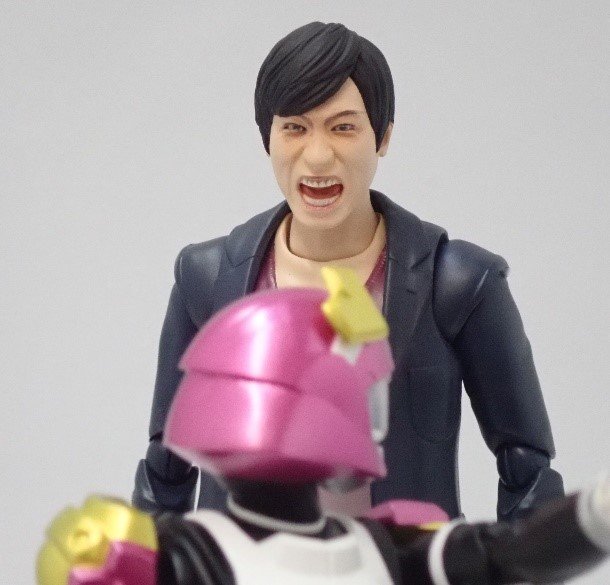 S.H.Figuarts仮面ライダーポッピー ときめきクライシスゲーマーレベルX レビュー】 S.H.Figuarts 仮面ライダーポッピー ときめき