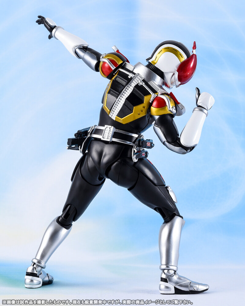 真骨彫製法で俺、参上！「S.H.Figuarts（真骨彫製法）仮面ライダー電王