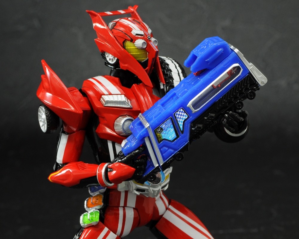 Amazon.co.jp: S.H.フィギュアーツ 仮面ライダードライブ タイプ