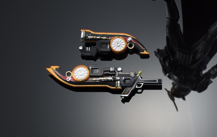 S.H.Figuarts 仮面ライダー鎧武 極アームズ