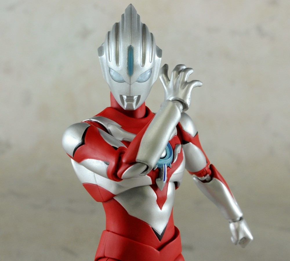 注目 S．H．フィギュアーツ ウルトラマンオーブ 未開封 オーブオリジン