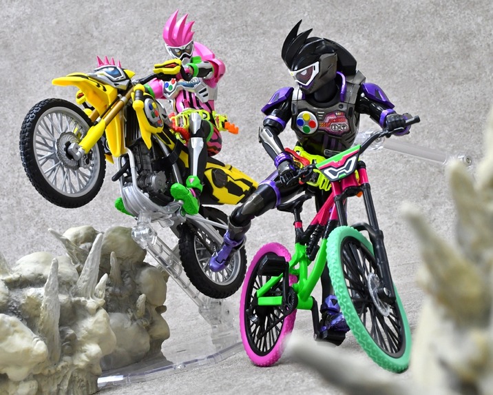 S.H.Figuarts 仮面ライダーゲンム アクションゲーマーレベル2