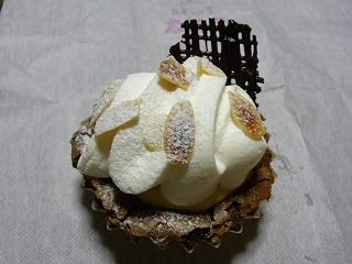 教師ラウンジへようこそ 今夜の甘い物 お菓子の蔵 太郎庵 新作ケーキ