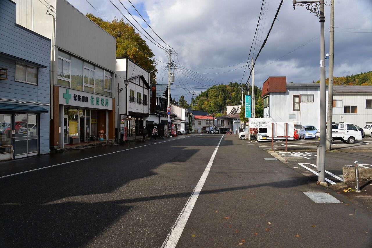 紅葉が見ごろの角館武家屋敷通りへ 僕の歩く町3 紅葉が見ごろの角館武家屋敷通りへ 僕の歩く町3