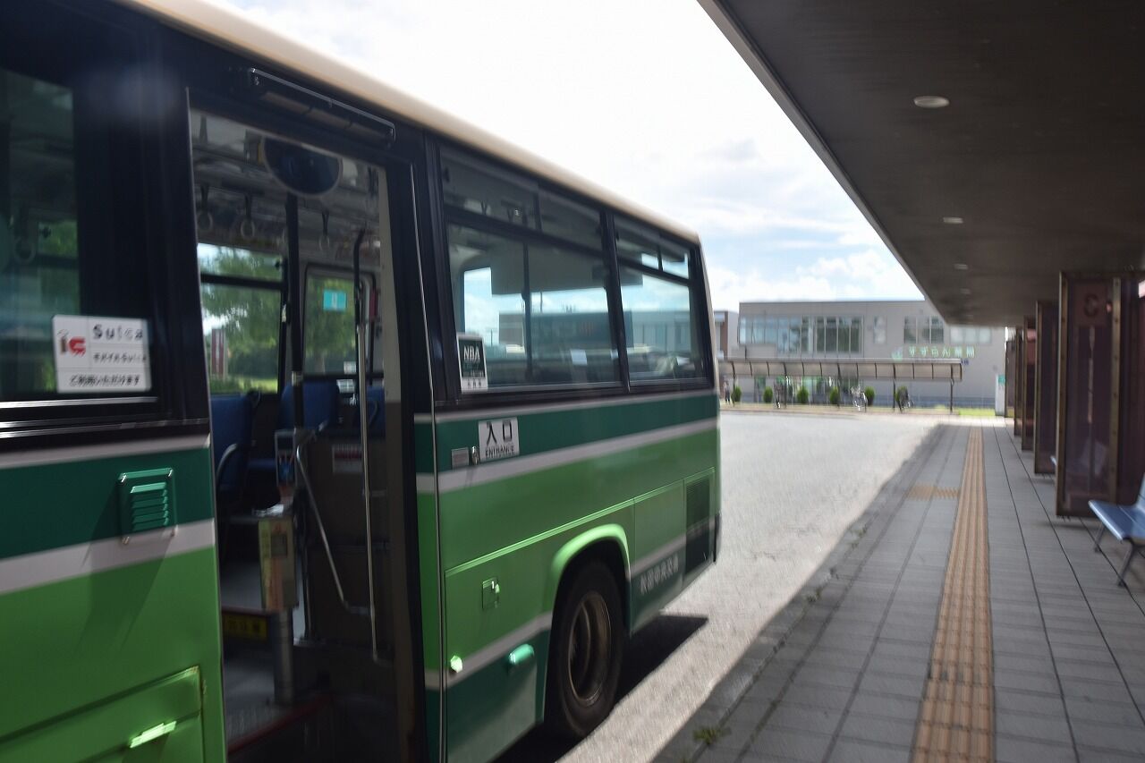 中古】病院とのつきあい方 : 患者の疑問にズバリ院長が答える