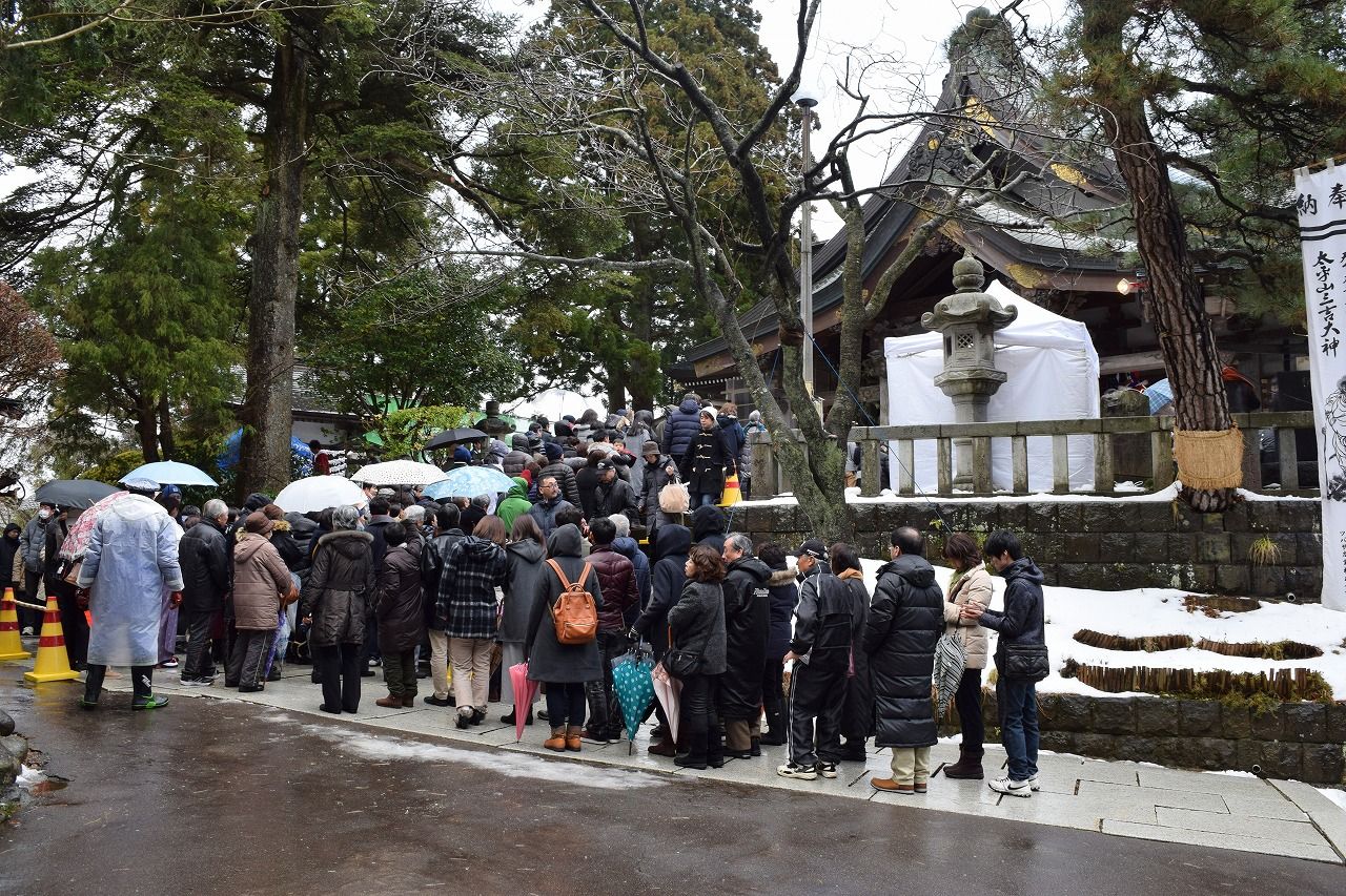 三吉神社から千秋公園にある彌高神社 八幡秋田神社へと歩く 僕の歩く町3 三吉神社から千秋公園にある彌高神社 八幡秋田神社へと歩く 僕の歩く町3
