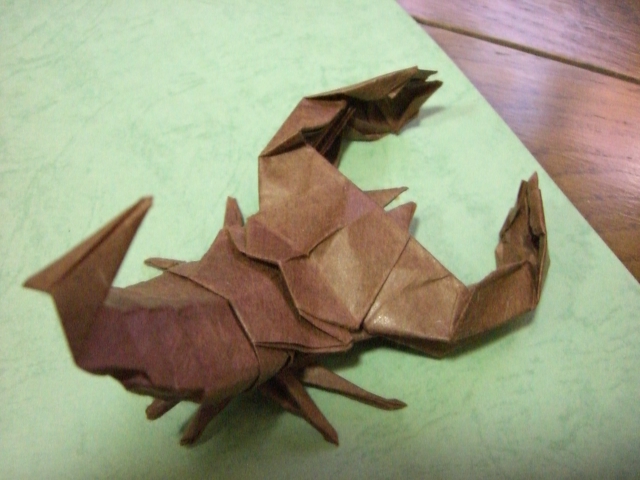 サソリ 多趣味生活