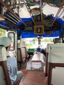 チェンライからメーサイのバス