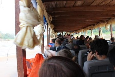 スローボート ルアンパバーン フエサイ ©アジアしあわせ特急