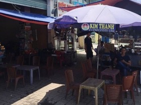 ドーソン行き バス停付近 ©アジアしあわせ特急