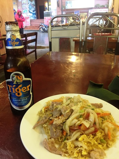 サパの夕食とビール